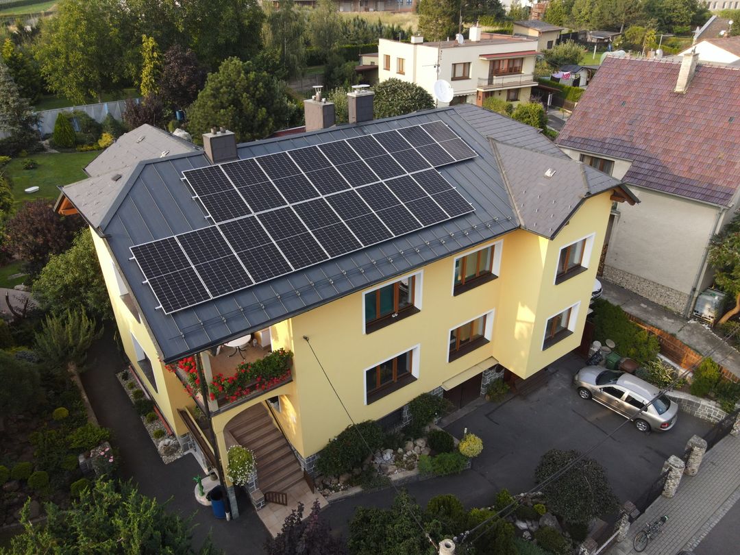 Rodinný dům s moderní elektroinstalací a fotovoltaikou od Smart Phoenix